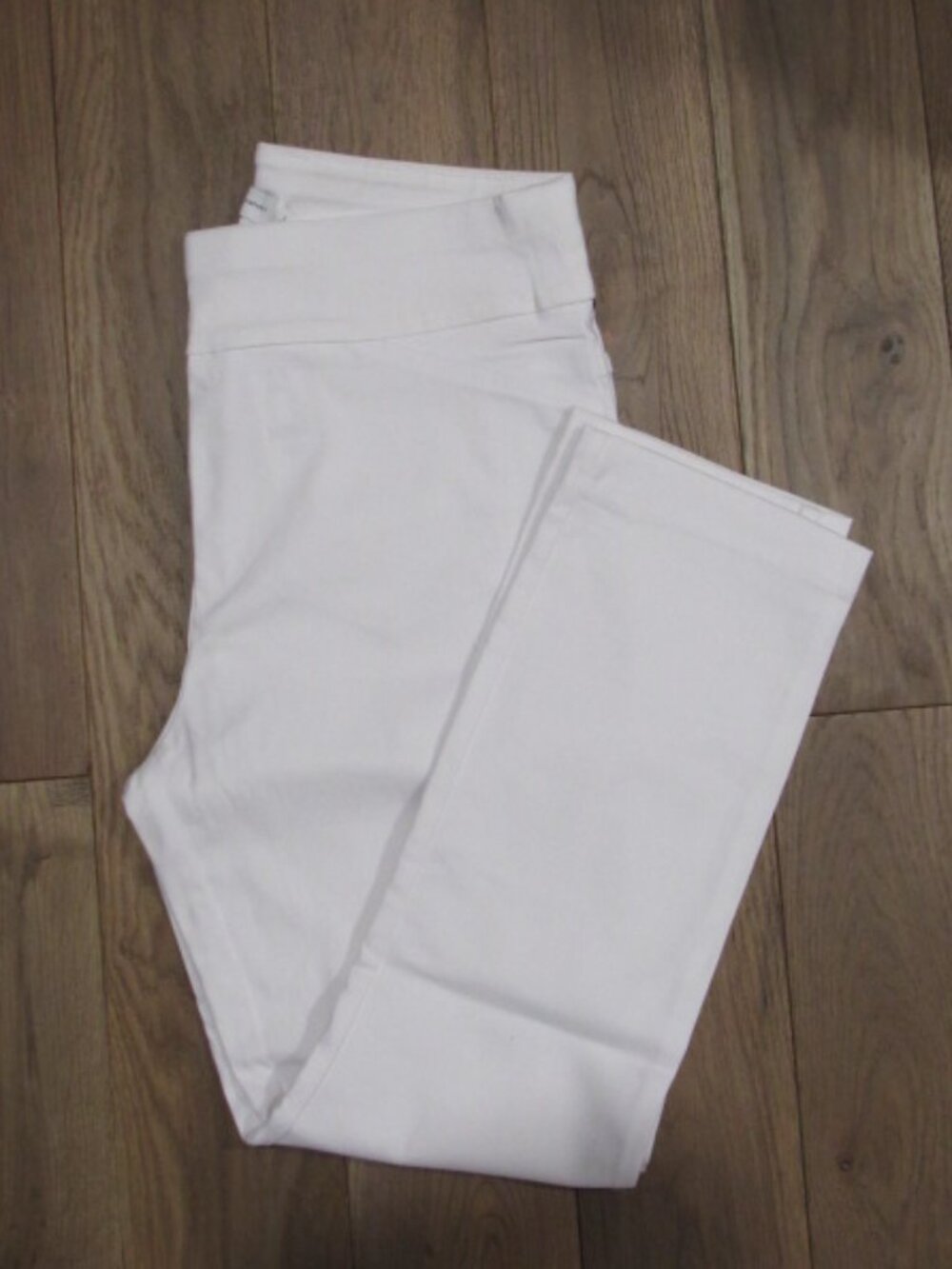NY&Co Straight Leg Pull On Jegging L Tall